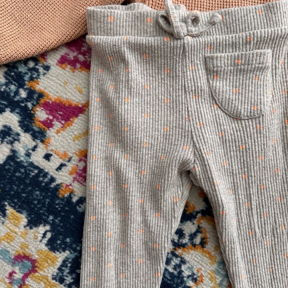 Zara Set - Picture 2 of 2